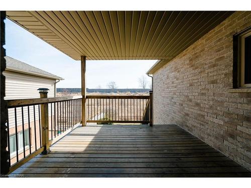 9148 Hendershot Boulevard, Niagara Falls, ON - Outdoor With Deck Patio Veranda With Exterior