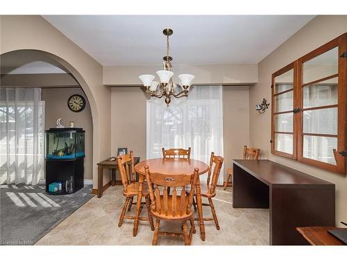 62 Glenayr Place, Welland, ON - Indoor Photo Showing Dining Room