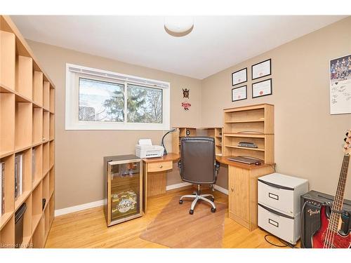 62 Glenayr Place, Welland, ON - Indoor Photo Showing Office