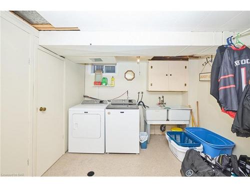62 Glenayr Place, Welland, ON - Indoor Photo Showing Laundry Room