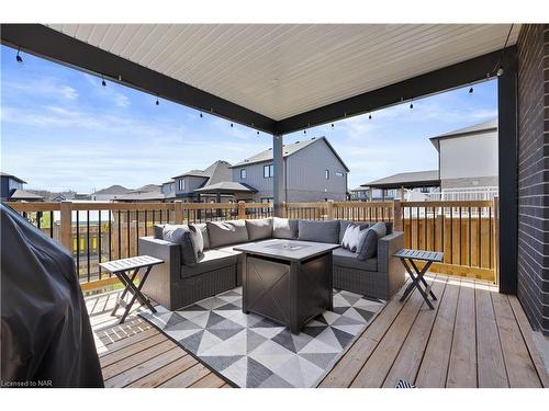 7394 Sherrilee Crescent, Niagara Falls, ON - Outdoor With Deck Patio Veranda With Exterior