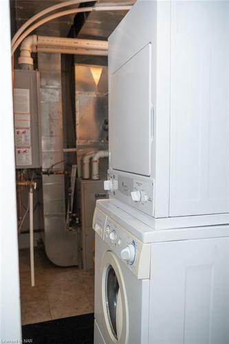 161 Nicolas Road, Fort Erie, ON - Indoor Photo Showing Laundry Room