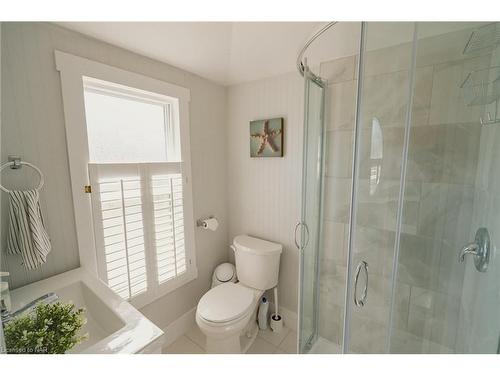 69 Lillian Place, Fort Erie, ON - Indoor Photo Showing Bathroom