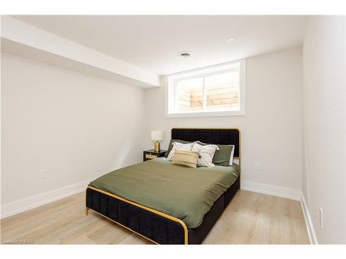 Lower-43A Grandview Drive, St. Catharines, ON - Indoor Photo Showing Bedroom