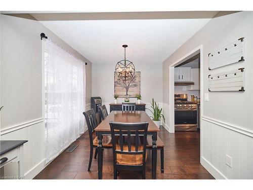 15 Northhaven Road, Welland, ON - Indoor Photo Showing Dining Room