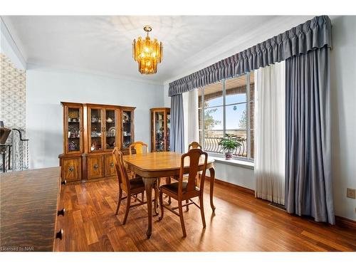 11241 Highway 3 Highway, Wainfleet, ON - Indoor Photo Showing Dining Room