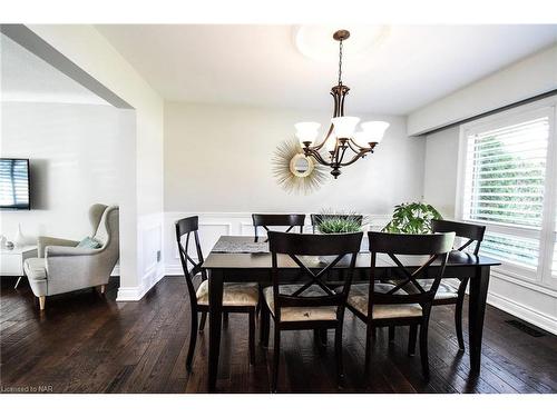 11 Preston Drive, St. Catharines, ON - Indoor Photo Showing Dining Room