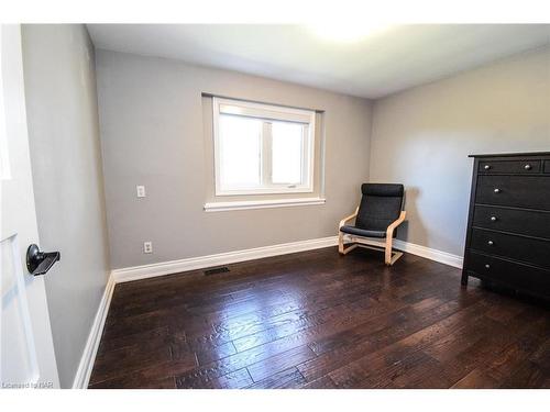 11 Preston Drive, St. Catharines, ON - Indoor Photo Showing Other Room