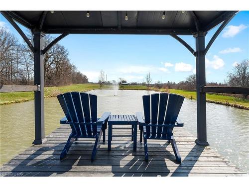 1647 Holland Road, Fonthill, ON - Outdoor With Deck Patio Veranda