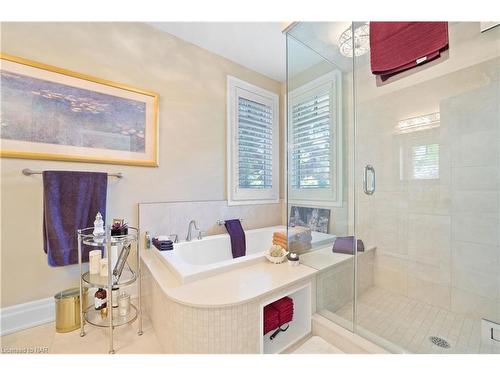 1 Evergreen Lane, Niagara-On-The-Lake, ON - Indoor Photo Showing Bathroom