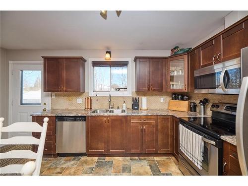 3776 Disher Street, Ridgeway, ON - Indoor Photo Showing Kitchen With Double Sink