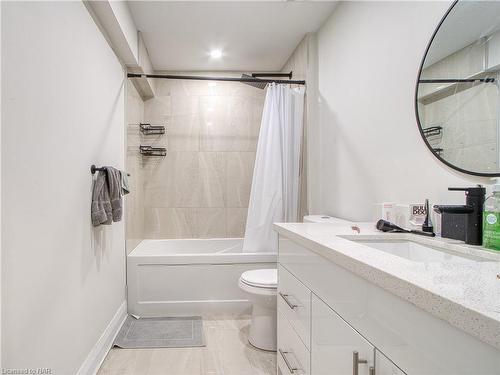 3-13 Valley Road, St. Catharines, ON - Indoor Photo Showing Bathroom