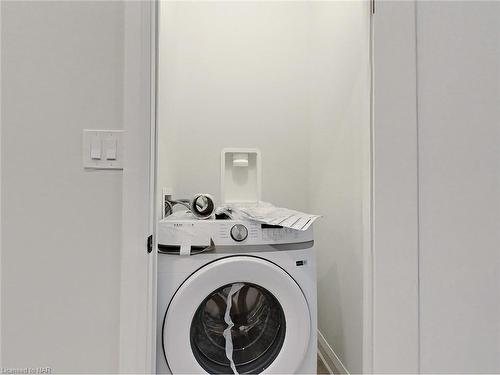 4-13 Valley Road, St. Catharines, ON - Indoor Photo Showing Laundry Room