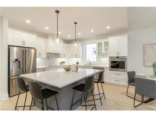 3137 Poplar Avenue, Ridgeway, ON - Indoor Photo Showing Kitchen With Upgraded Kitchen