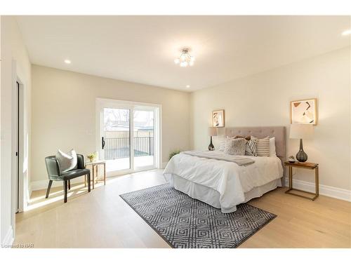 3137 Poplar Avenue, Ridgeway, ON - Indoor Photo Showing Bedroom