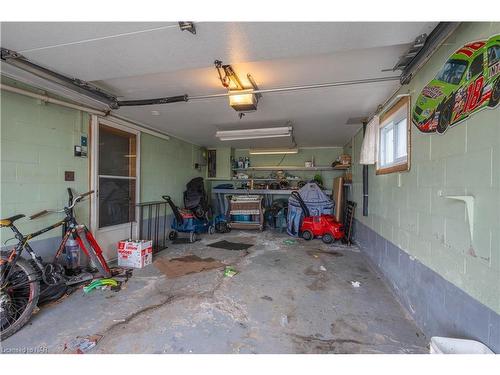 190 Christmas Street, Port Colborne, ON - Indoor Photo Showing Garage