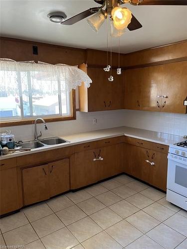 190 Christmas Street, Port Colborne, ON - Indoor Photo Showing Kitchen With Double Sink