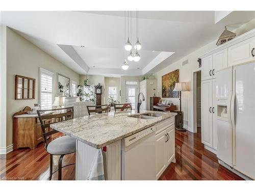2 Zinfandel Court, Niagara-On-The-Lake, ON - Indoor Photo Showing Kitchen With Double Sink