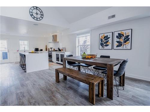 Upper-26 Duke Street, St. Catharines, ON - Indoor Photo Showing Dining Room