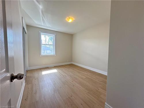 19 Cameron Avenue, Welland, ON - Indoor Photo Showing Other Room