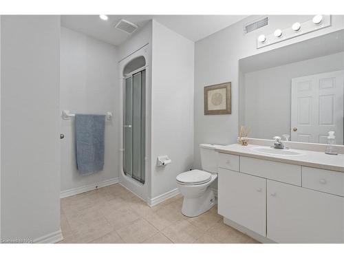 1-7370 Monastery Drive, Niagara Falls, ON - Indoor Photo Showing Bathroom