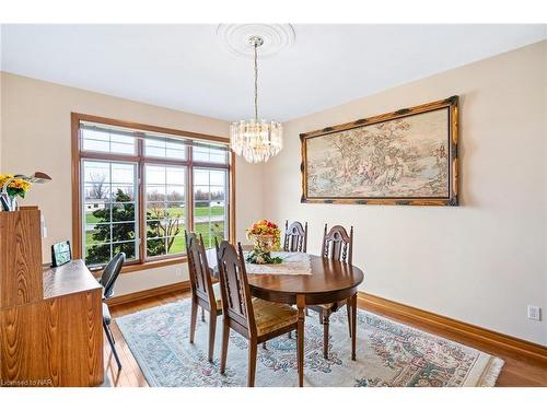 925 Queenston Road, Niagara-On-The-Lake, ON - Indoor Photo Showing Dining Room