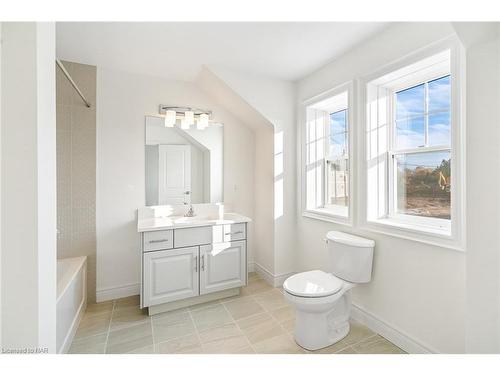 54 Beachwalk Crescent, Crystal Beach, ON - Indoor Photo Showing Bathroom