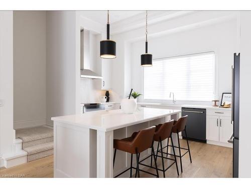 3 Arbourvale Common, St. Catharines, ON - Indoor Photo Showing Kitchen With Upgraded Kitchen