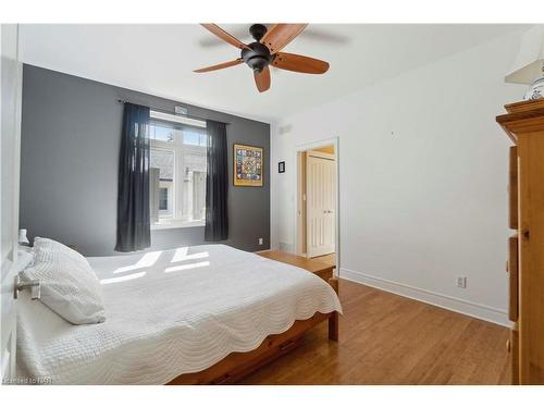 220 Elmwood Avenue, Crystal Beach, ON - Indoor Photo Showing Bedroom