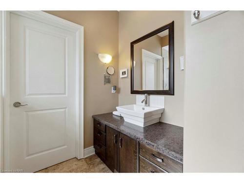 220 Elmwood Avenue, Crystal Beach, ON - Indoor Photo Showing Bathroom