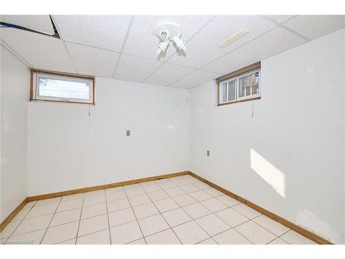199 Thorold Road, Welland, ON - Indoor Photo Showing Other Room