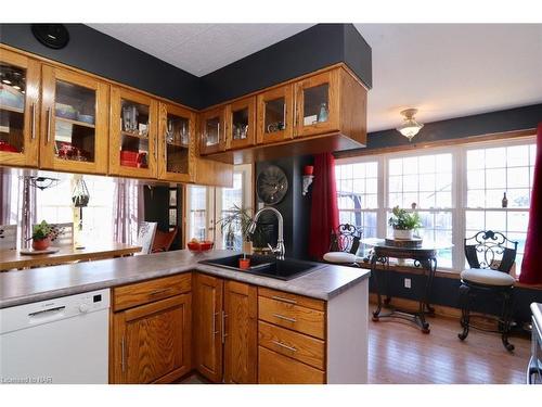 305 Cherrywood Avenue, Crystal Beach, ON - Indoor Photo Showing Kitchen With Double Sink