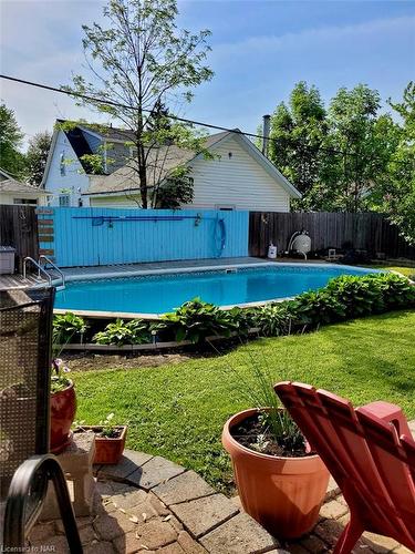 305 Cherrywood Avenue, Crystal Beach, ON - Outdoor With In Ground Pool With Backyard