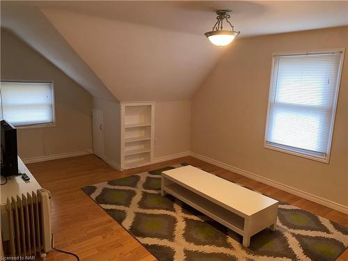 64 Wilton Avenue, Welland, ON - Indoor Photo Showing Other Room