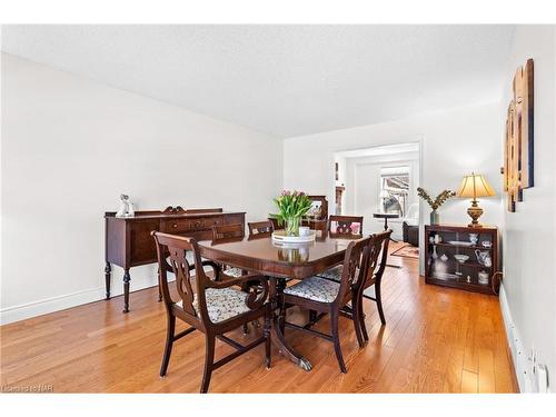 6 Lower Canada Drive, Niagara-On-The-Lake, ON - Indoor Photo Showing Dining Room