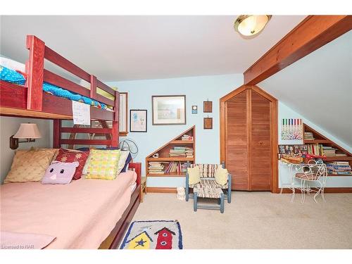 280 Rosewood Avenue, Fort Erie, ON - Indoor Photo Showing Bedroom