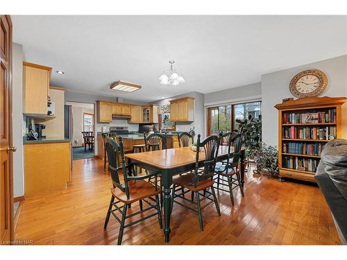 695 Grandview Road, Fort Erie, ON - Indoor Photo Showing Dining Room