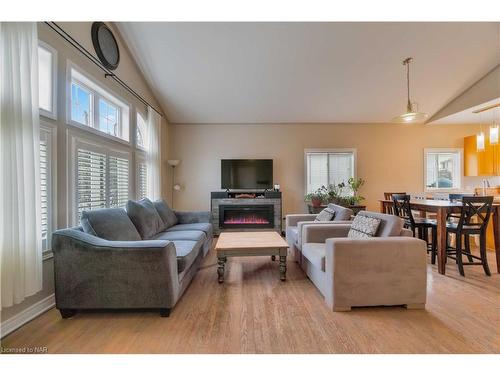 3627 River Trail, Stevensville, ON - Indoor Photo Showing Living Room With Fireplace