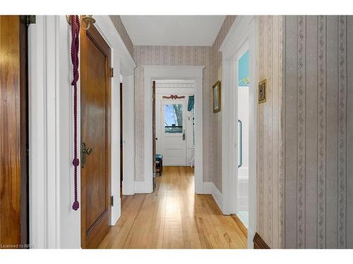 67 Fitch Street, Welland, ON - Indoor Photo Showing Bedroom
