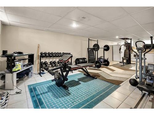 6136 Sidney Street, Niagara Falls, ON - Indoor Photo Showing Gym Room