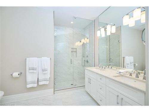 50 Aberdeen Lane S, Niagara-On-The-Lake, ON - Indoor Photo Showing Bathroom