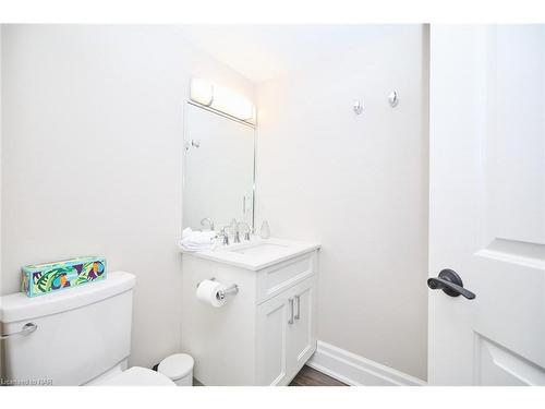 50 Aberdeen Lane S, Niagara-On-The-Lake, ON - Indoor Photo Showing Bathroom
