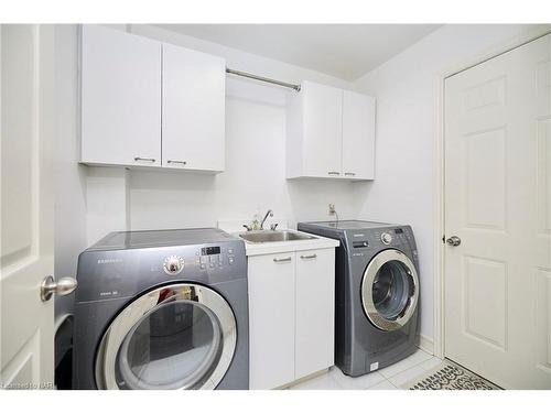 31-141 Welland Vale Road, St. Catharines, ON - Indoor Photo Showing Laundry Room