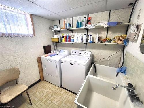 184 Elmore Drive, Halton Hills, ON - Indoor Photo Showing Laundry Room