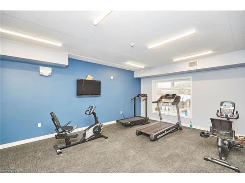 113-4644 Pettit Avenue, Niagara Falls, ON - Indoor Photo Showing Gym Room