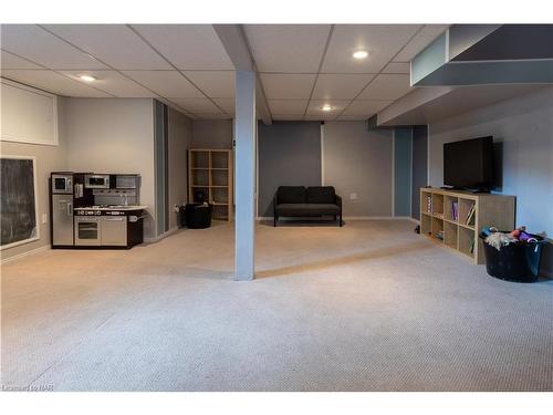 43 Greystone Crescent, St. Catharines, ON - Indoor Photo Showing Basement