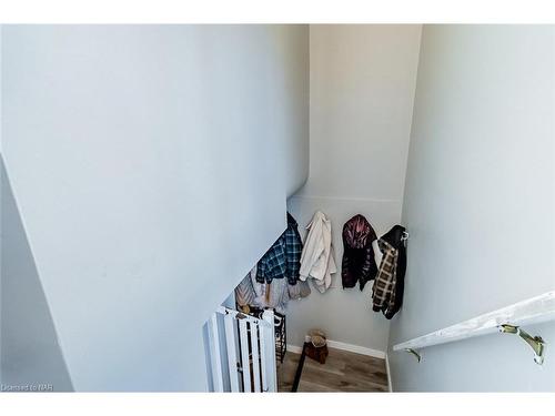 54 Burness Drive, St. Catharines, ON - Indoor Photo Showing Other Room