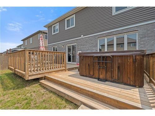 45 Roselawn Crescent, Welland, ON - Outdoor With Deck Patio Veranda With Exterior