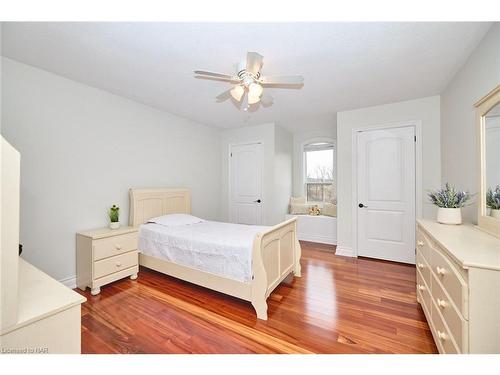 50460 Phillips Road, Wainfleet, ON - Indoor Photo Showing Bedroom