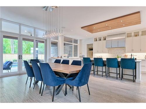 11 Woodbourne Court, Niagara-On-The-Lake, ON - Indoor Photo Showing Dining Room